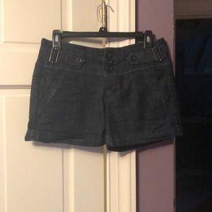 Cute button jean shorts! Worn once